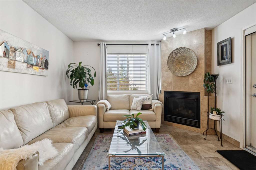 Fifth View of 204, 30 Sierra Morena Mews SW, Signal Hill, Calgary, Alberta, T3H 3K7