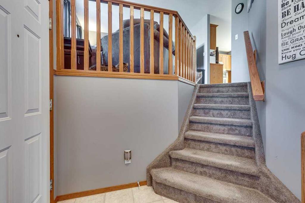 Fifth View of 174 Kerr Close , Kingsgate, Red Deer, Alberta, T4P 3Y1