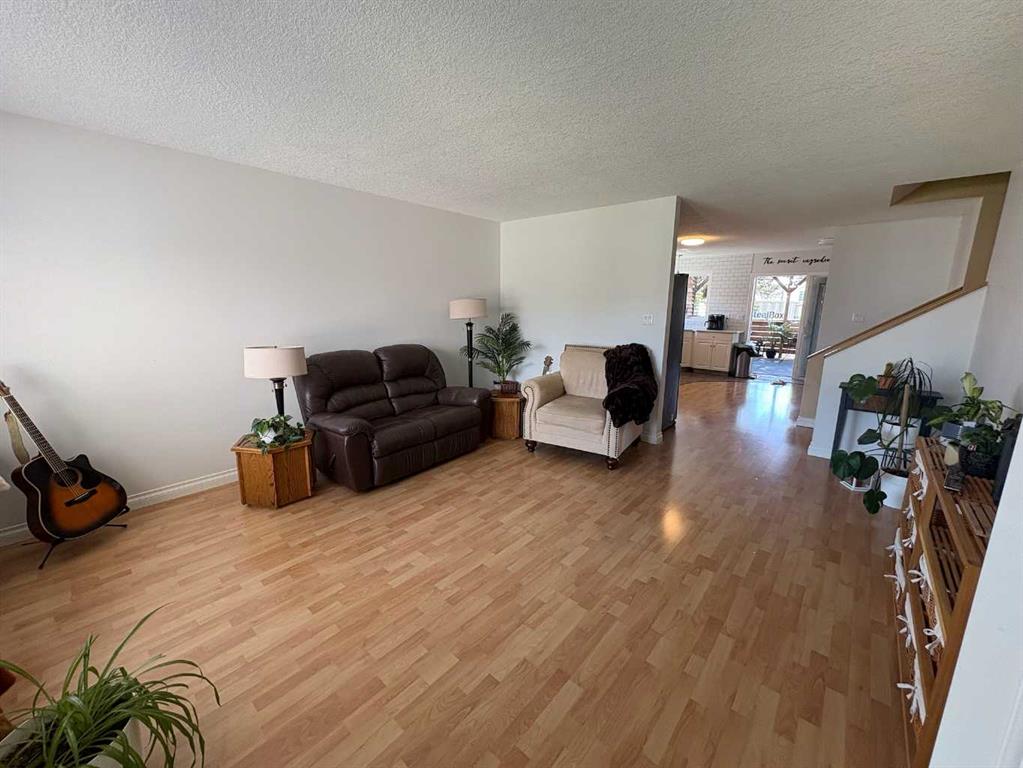 Fifth View of 167 Mt Rundle Road W, Mountain Heights, Lethbridge, Alberta, T1K 7G1
