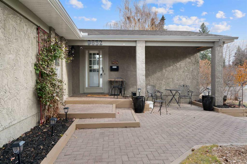 Third View of 9632 Oakcliffe Drive SW, Oakridge, Calgary, Alberta, T2V 0J7