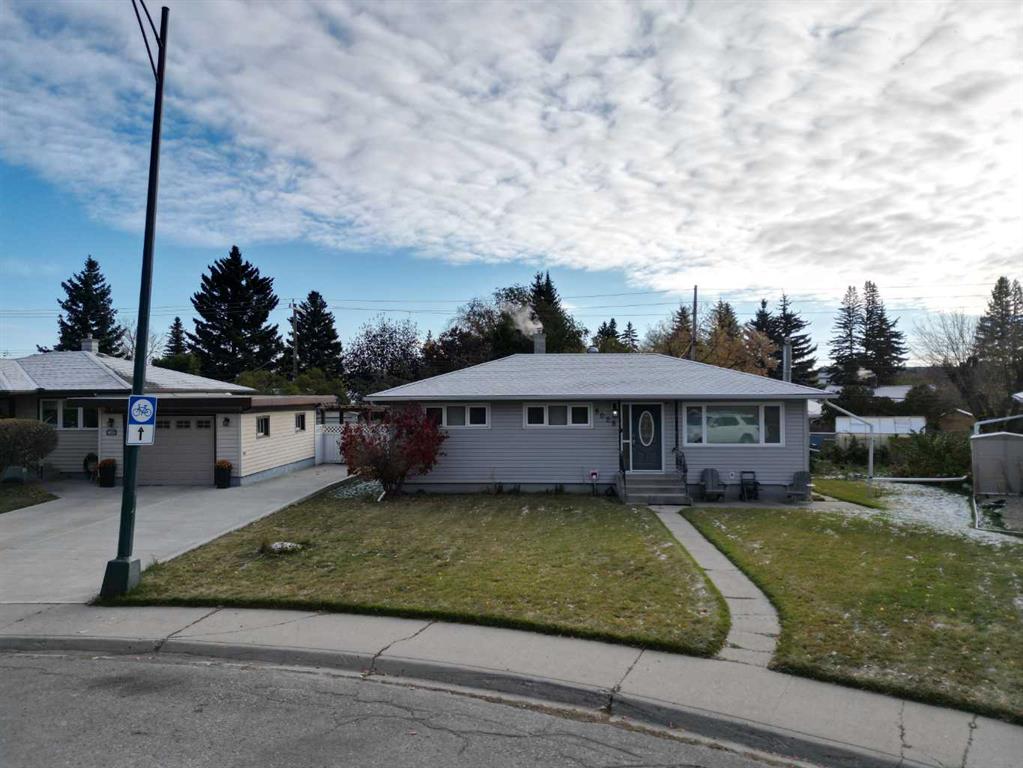 Third View of 8028 5 Street SW, Kingsland, Calgary, Alberta, T2V1C5