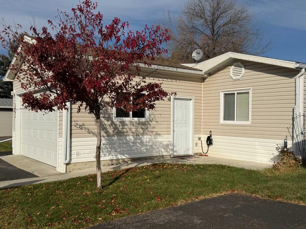 Third View of 2905 30 Avenue S, Parkbridge Estates, Lethbridge, Alberta, T1K 6S7