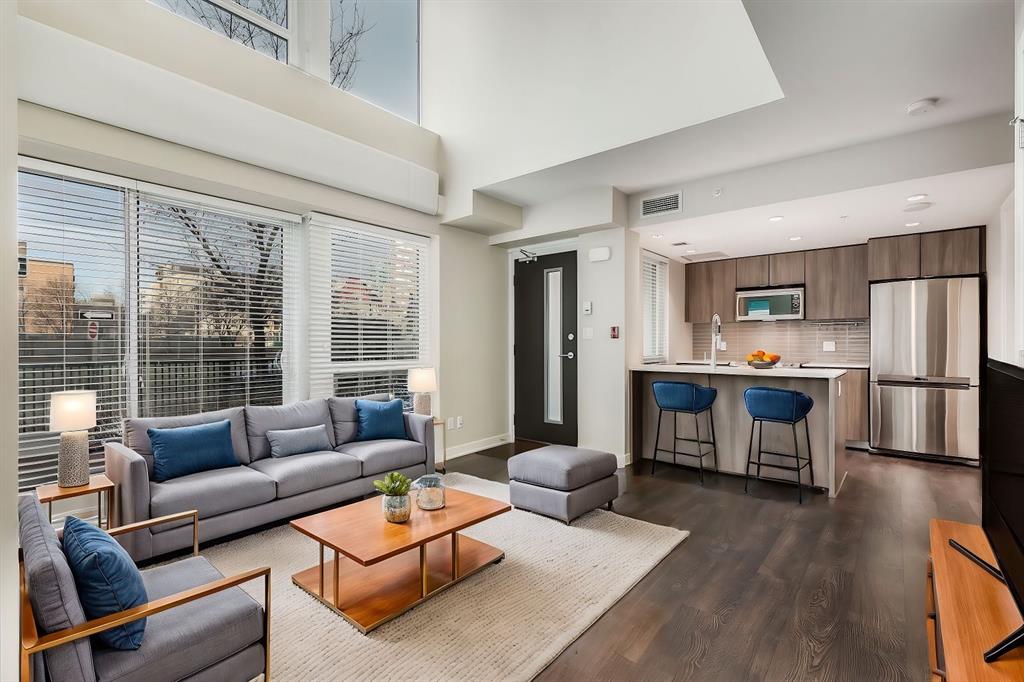 Fifth View of 638 14 Avenue SW, Beltline, Calgary, Alberta, T2R 0m8
