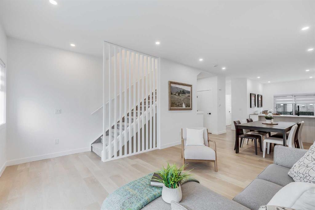 22, 903 Mahogany Boulevard SE, A2264801, Alberta,