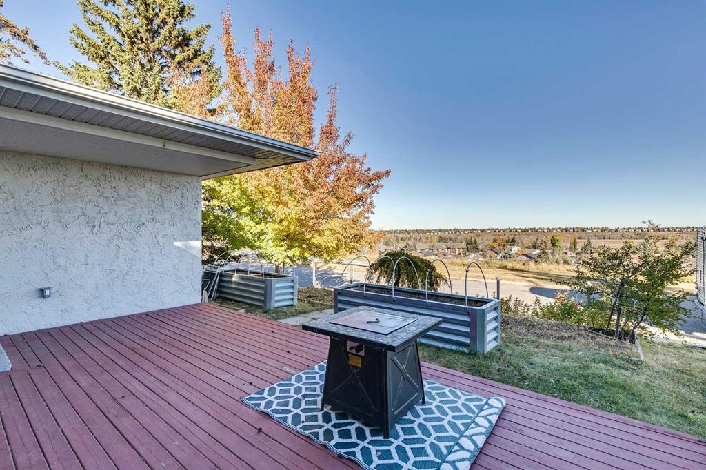 Fourth View of 280 Deercliff Road SE, Deer Ridge, Calgary, Alberta, T2J 5K5