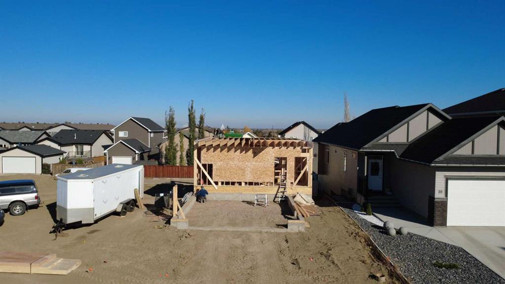 Fourth View of 74 Sunwood Crescent SW, SW Southridge, Medicine Hat, Alberta, T1B4Y6