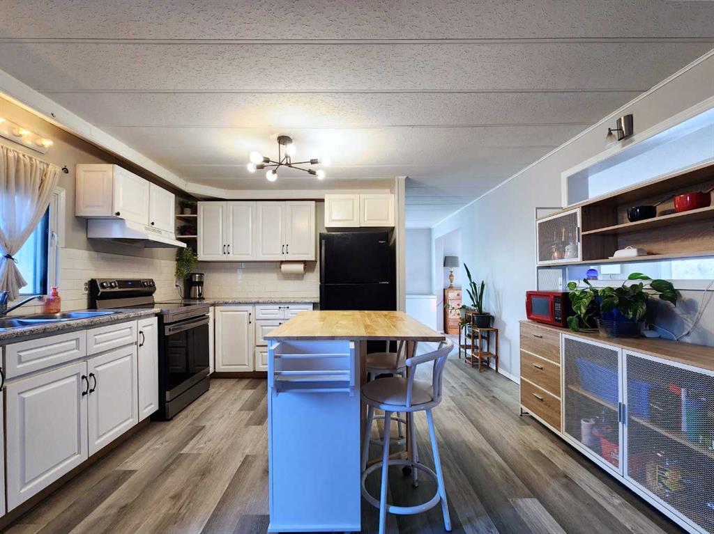 34 Willow Road W, A2264887, Alberta,