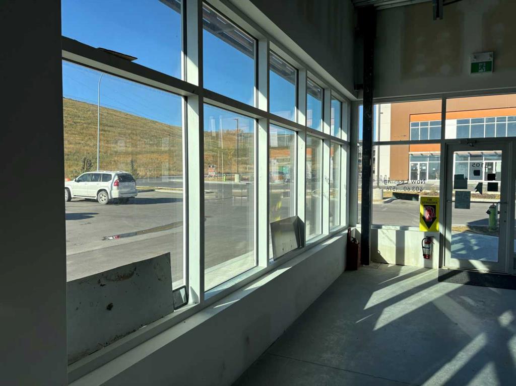 Fourth View of 105, 246 Nolanridge Crescent NW, Nolan Hill, Calgary, Alberta, T3R 1W9