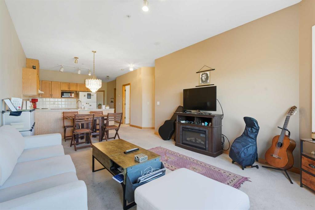 Fourth View of 221, 1920 14 Avenue NE, Mayland Heights, Calgary, Alberta, T2E 8V4