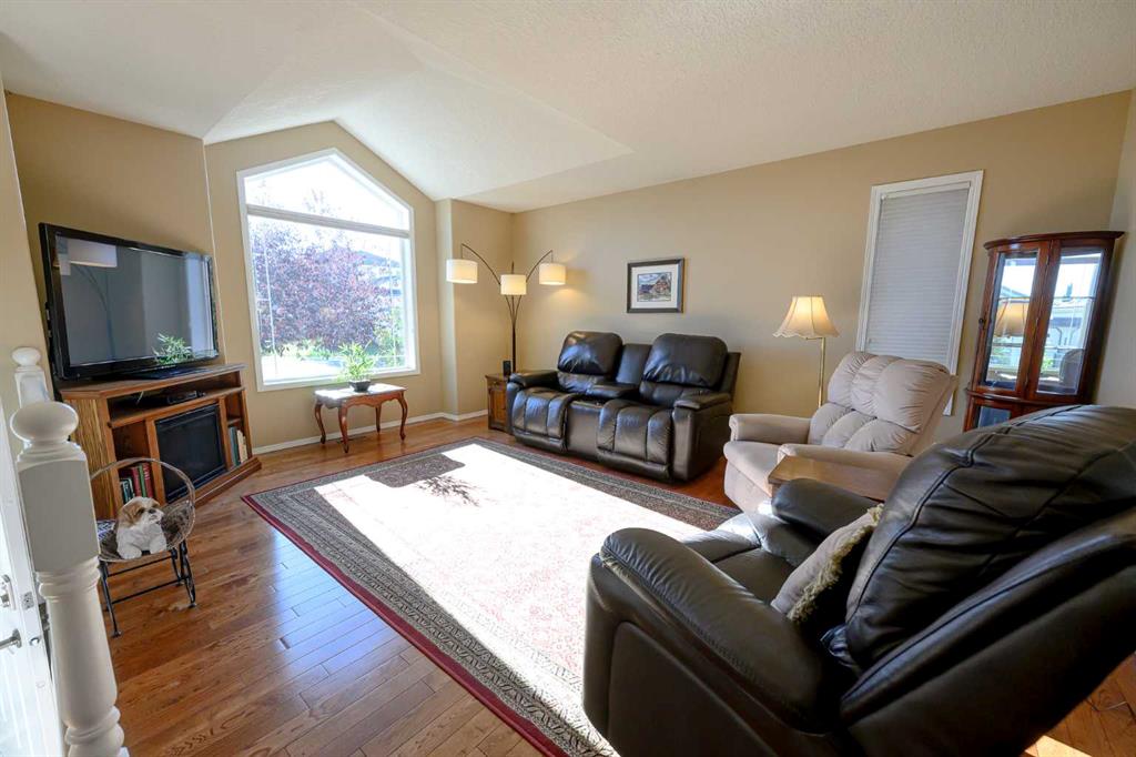 Fifth View of 9842 67 Avenue , Country Club West, Grande Prairie, Alberta, T8W2T3