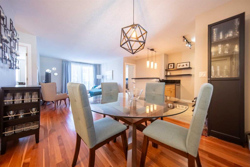 Second View of 304, 2440 34 Avenue SW, South Calgary, Calgary, Alberta, T2T2C8