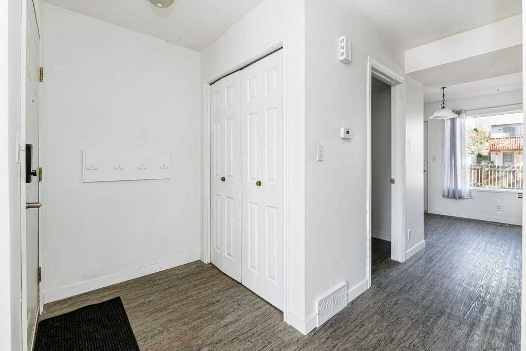 Fifth View of 71 Good Crescent , Glendale, Red Deer, Alberta, T4P 3L8