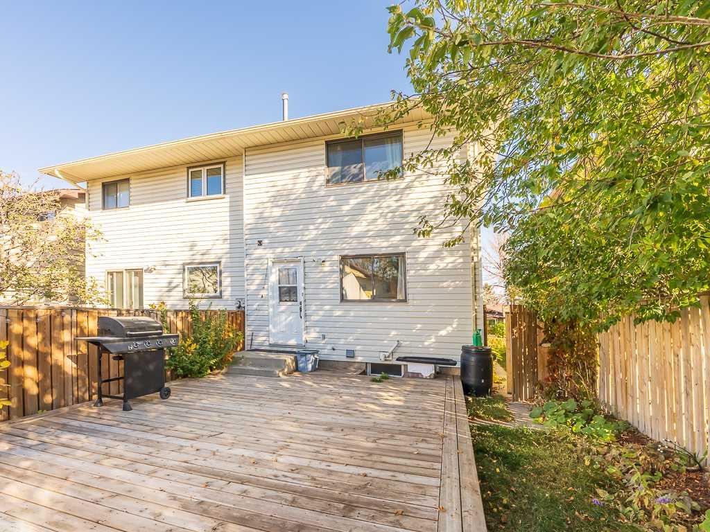 Third View of 147 Berwick Way NW, Beddington Heights, Calgary, Alberta, T3K 1B8