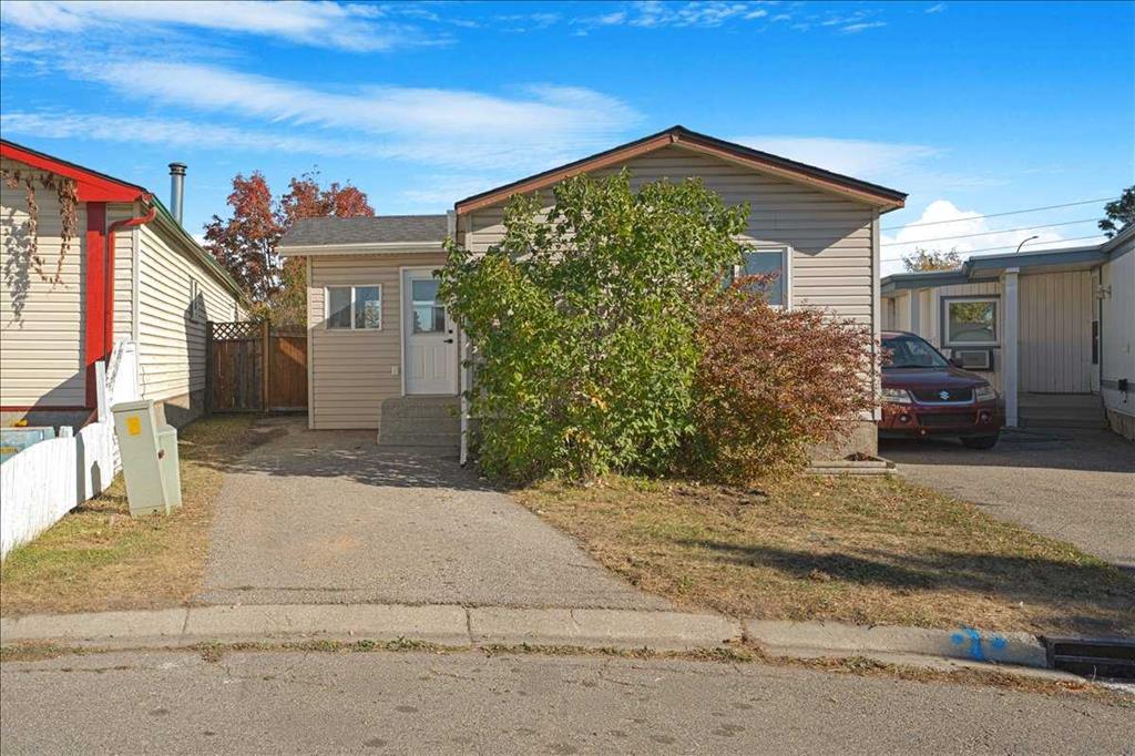 210 Erin woods Circle SE, A2265036, Alberta,