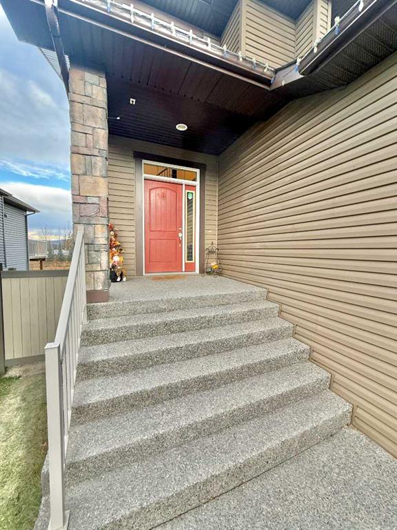 Fifth View of 129 Lupin Way , Terrace Heights, Hinton, Alberta, T7V0B3