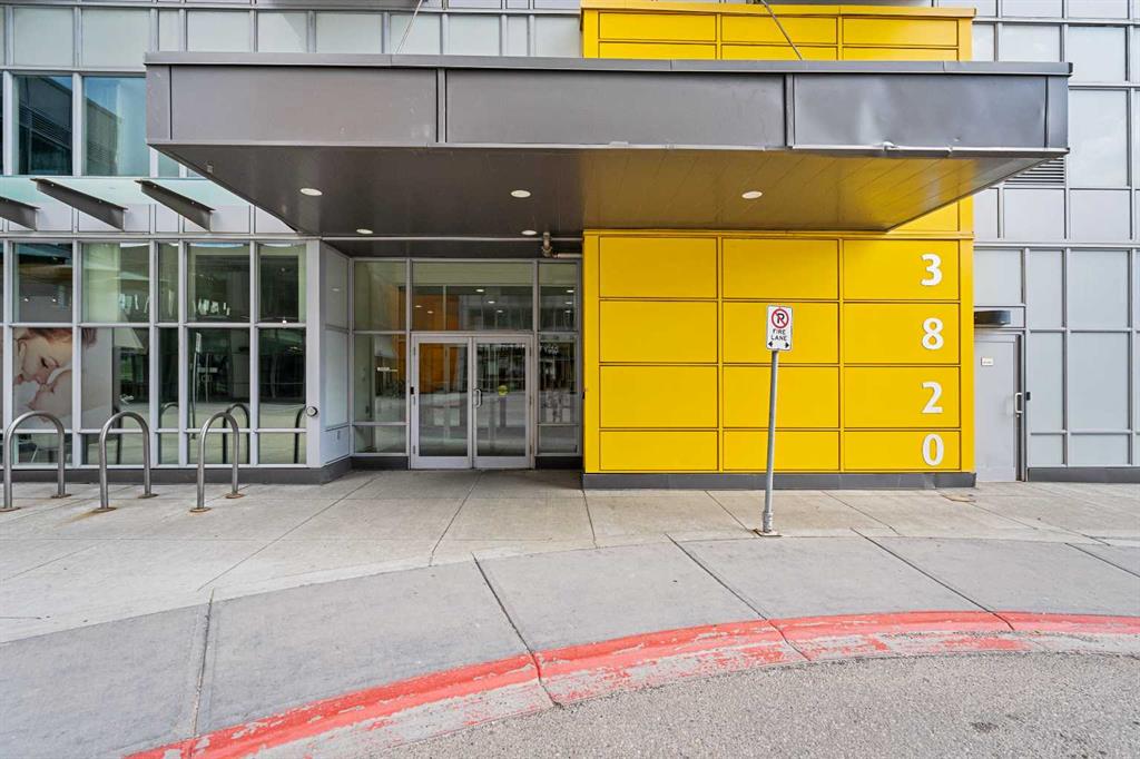 Third View of 508, 3820 Brentwood Road NW, Brentwood, Calgary, Alberta, T2L 2L5