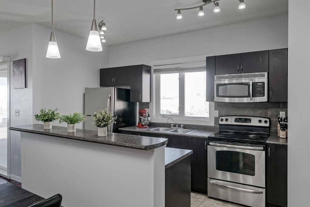 Fourth View of 1318, 604 East Lake Boulevard NE, East Lake Industrial, Airdrie, Alberta, T4A 0G5