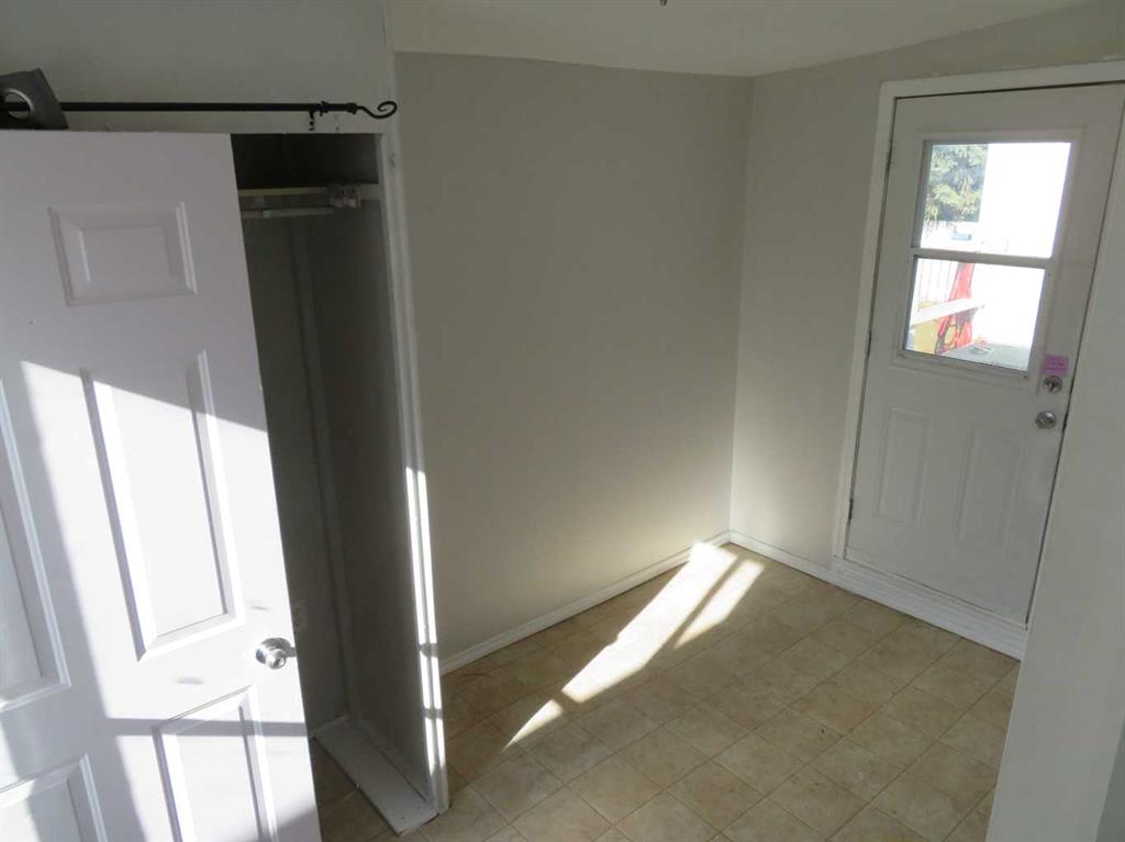 Fifth View of 13 Westwood Court  , Westwood, Innisfail, Alberta, T4G 1S2