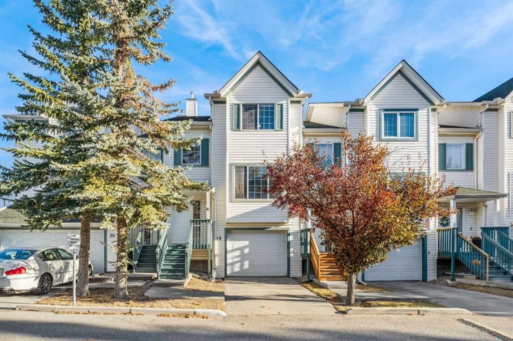 19, 15 Rocky Ridge Gate NW, A2265163, Alberta,