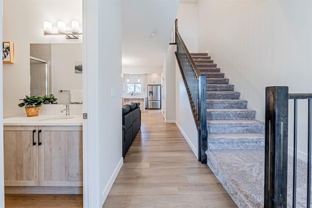 Fifth View of 609 Baywater Manor SW, Bayside, Airdrie, Alberta, T4B 5R8