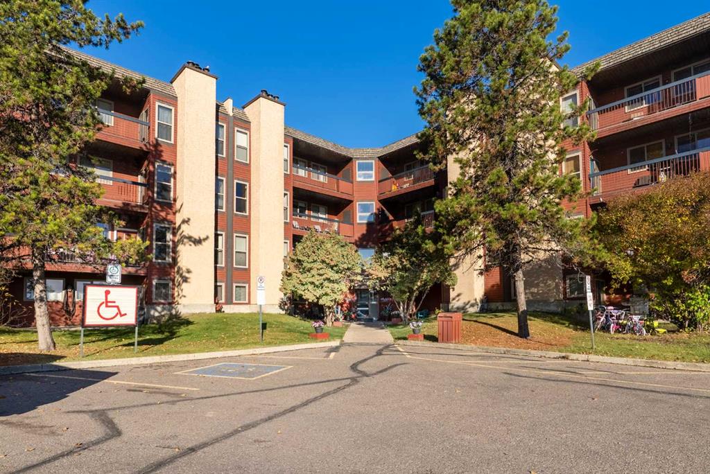 Second View of 214, 610 Signal Road , Thickwood, Fort McMurray, Alberta, T9H 4W5