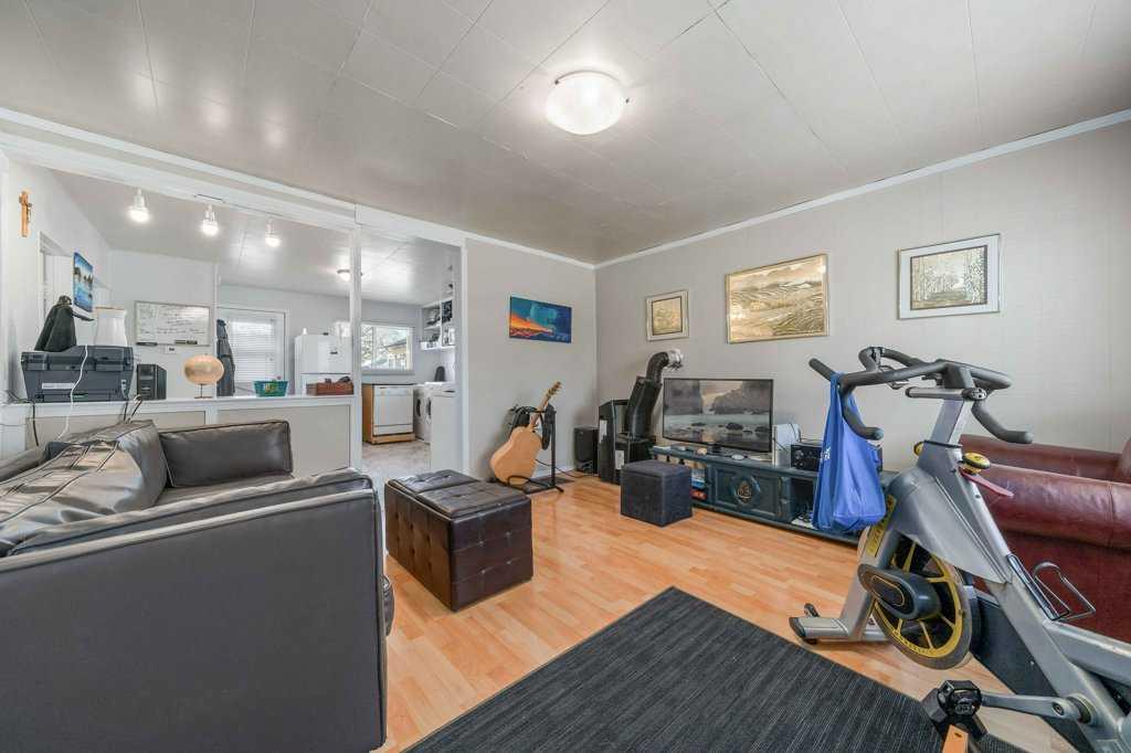 Fifth View of 226 5 Street SE, NONE, Redcliff, Alberta, T0J 2P0