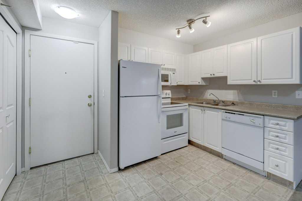Fifth View of 1209, 2280 68 Street NE, Monterey Park, Calgary, Alberta, T1Y 7M1
