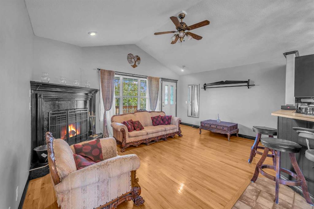 Fifth View of 303 1 Street , NONE, Irricana, Alberta, T0M 1B0