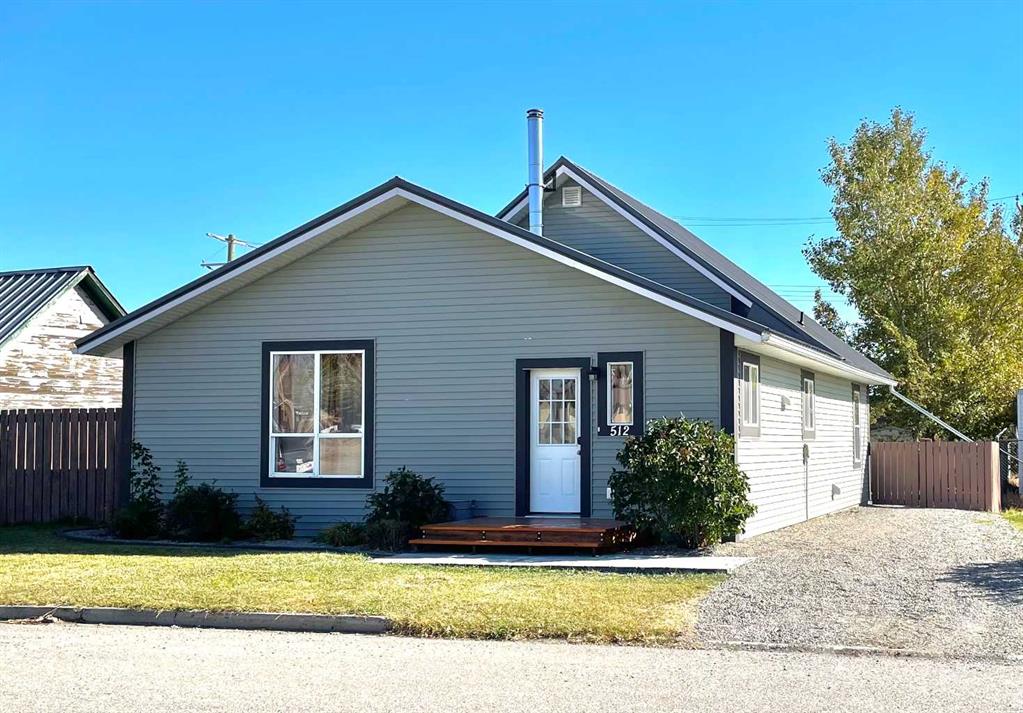 215 6 Street , A2265342, Alberta,