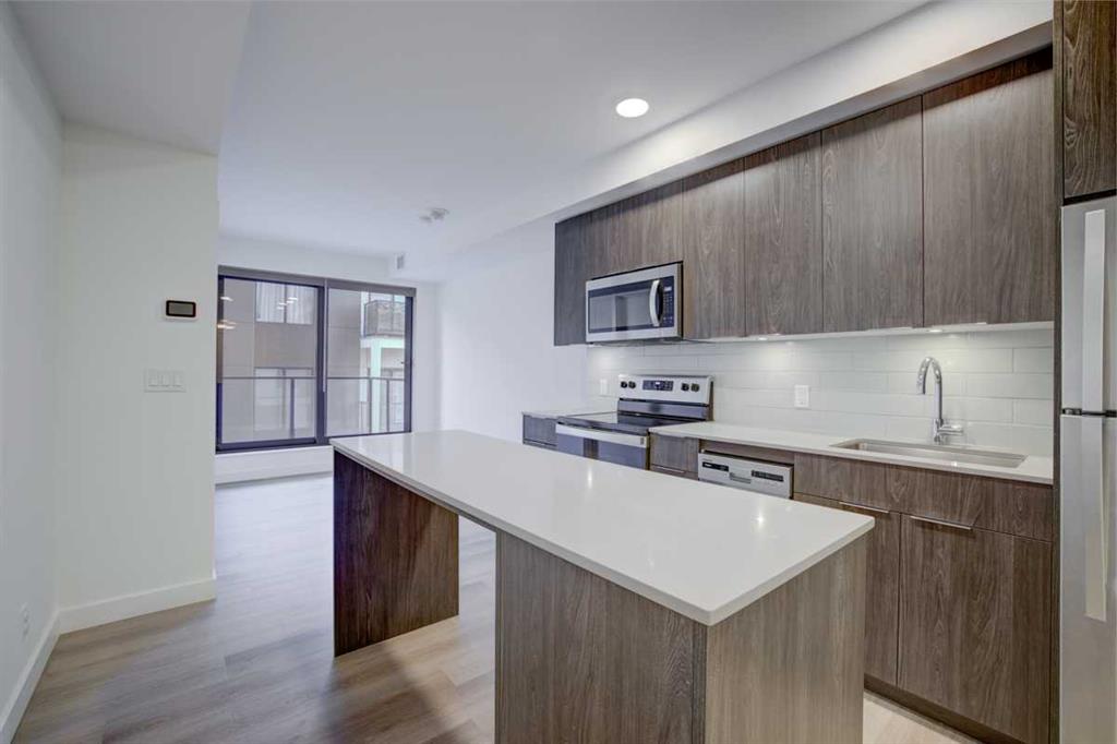 203, 123 4 Street NE, A2265402, Alberta,