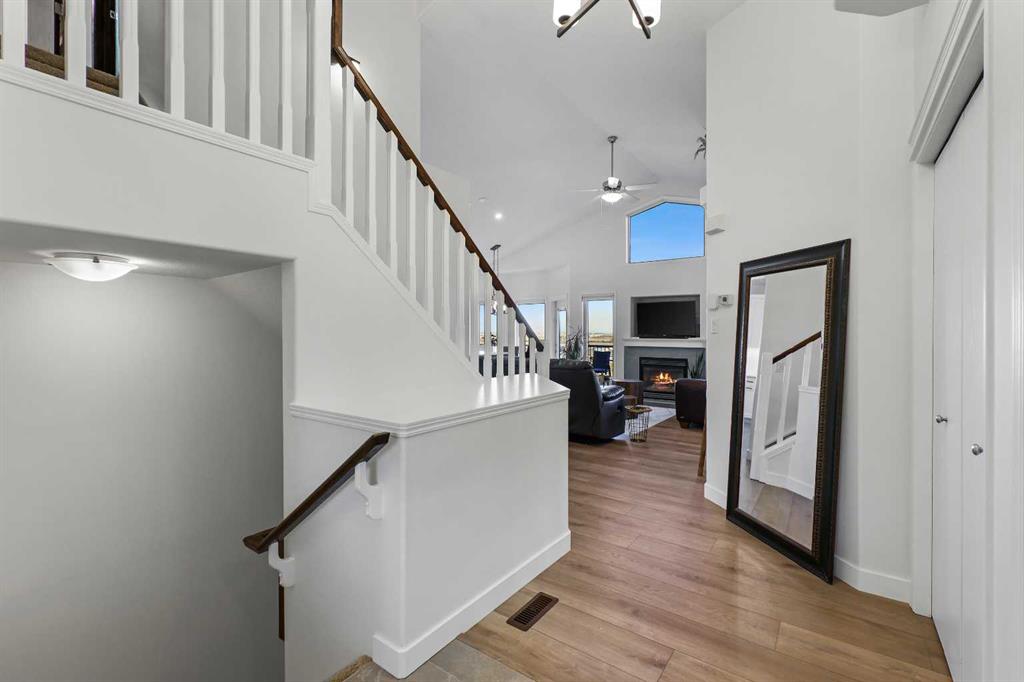 Fifth View of 100 Hillcrest Boulevard , Hillview Estates, Strathmore, Alberta, T1P 0A4