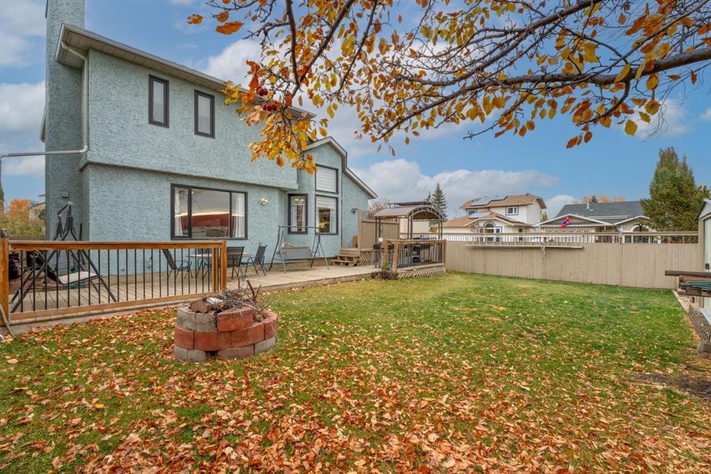 9 Hunters Mews , A2265435, Alberta,