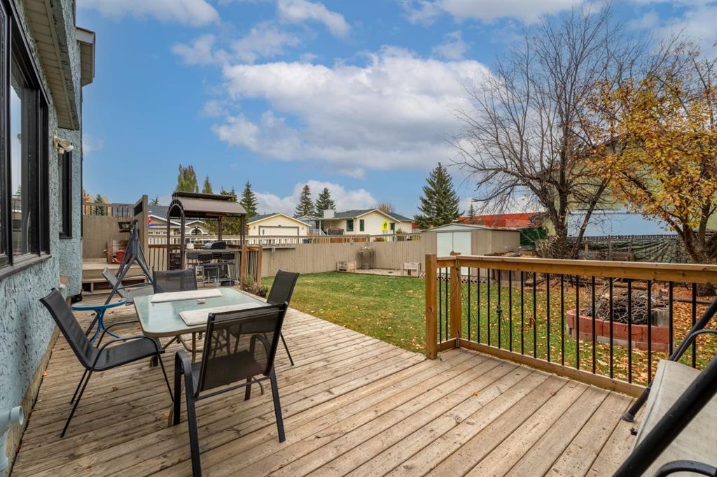 Third View of 9 Hunters Mews , Hunters Glen, Okotoks, Alberta, T1S 1M2