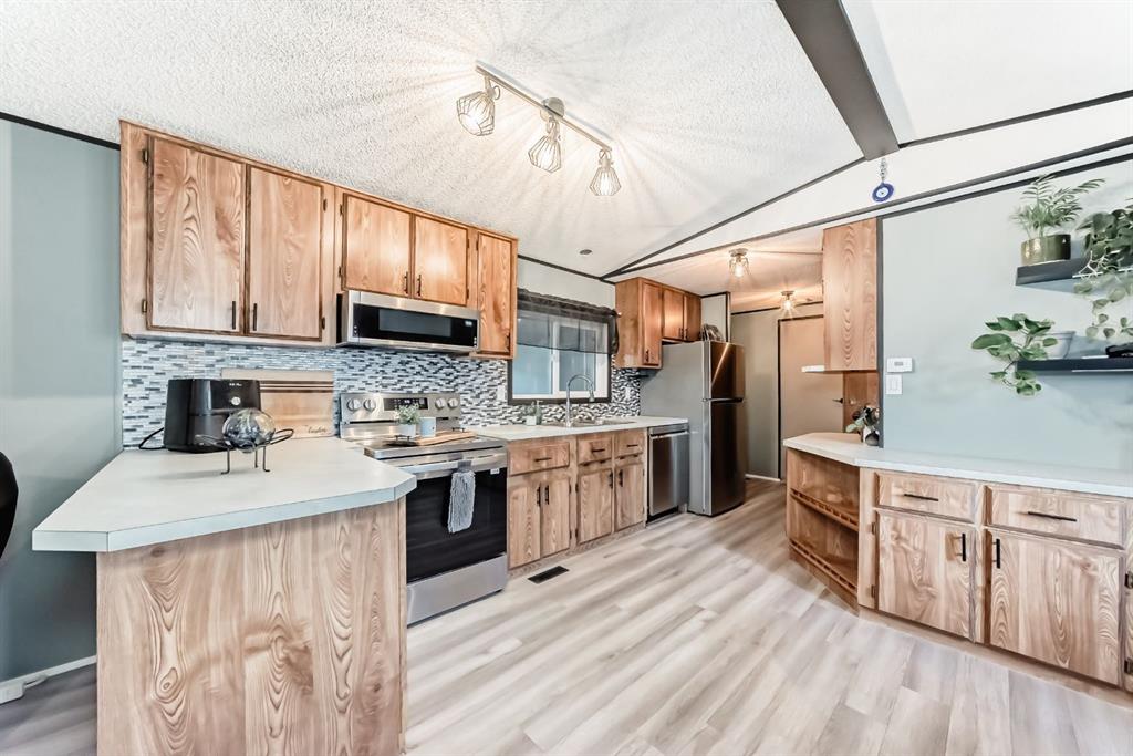 Fifth View of 119 Home Bay SE, NONE, High River, Alberta, T1V 1J8