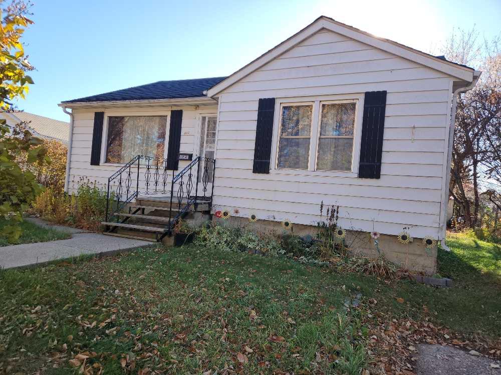 Fourth View of 4913-57 Ave .  , NONE, High Prairie, Alberta, T0G 1E0