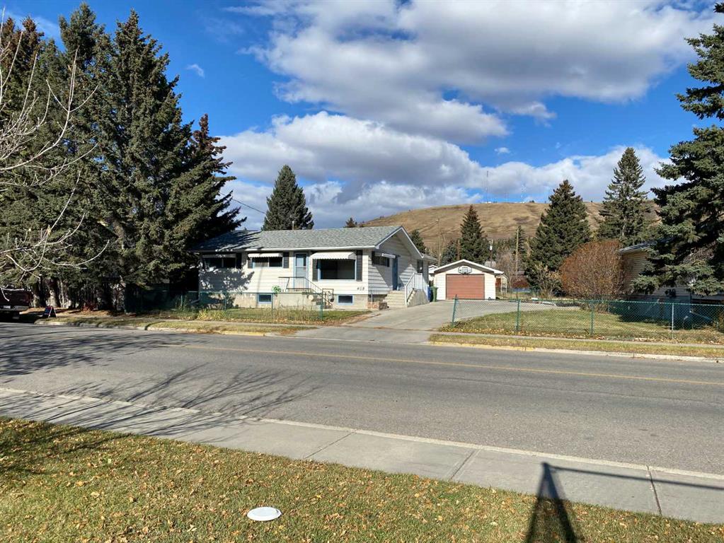 408 1st Street E, A2265474, Alberta,