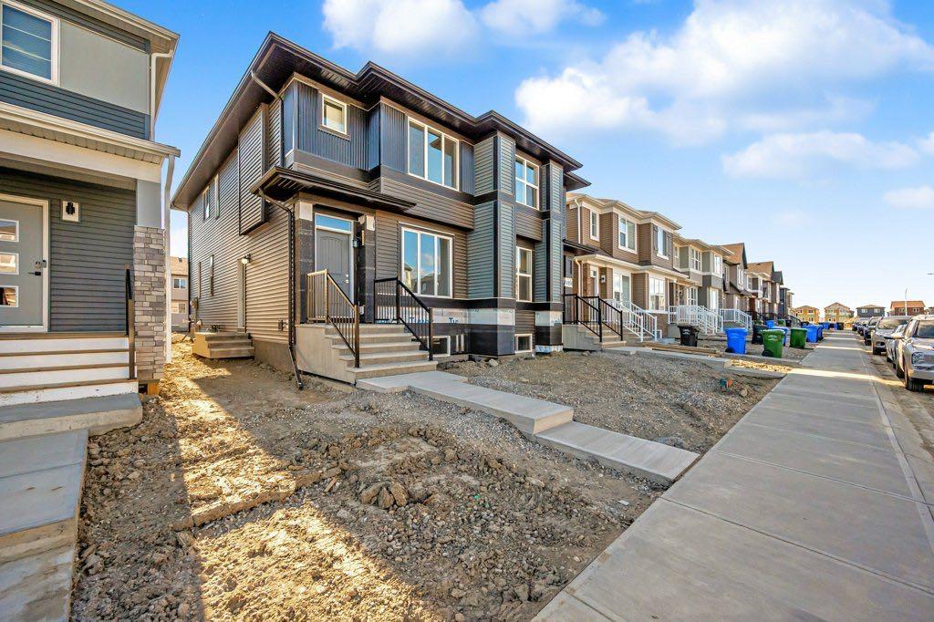 1945 Cornerstone Boulevard NE, A2265508, Alberta,