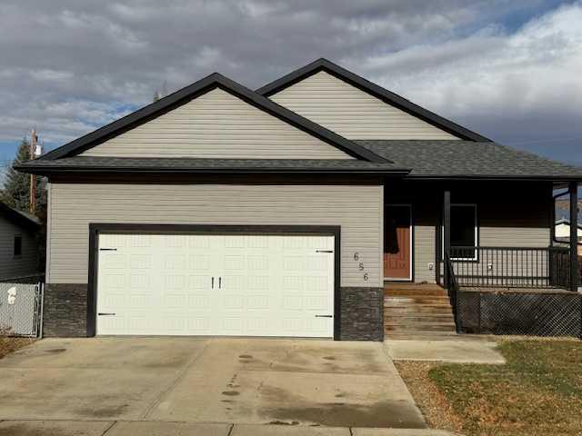 656 Hunter Drive , A2265600, Alberta,