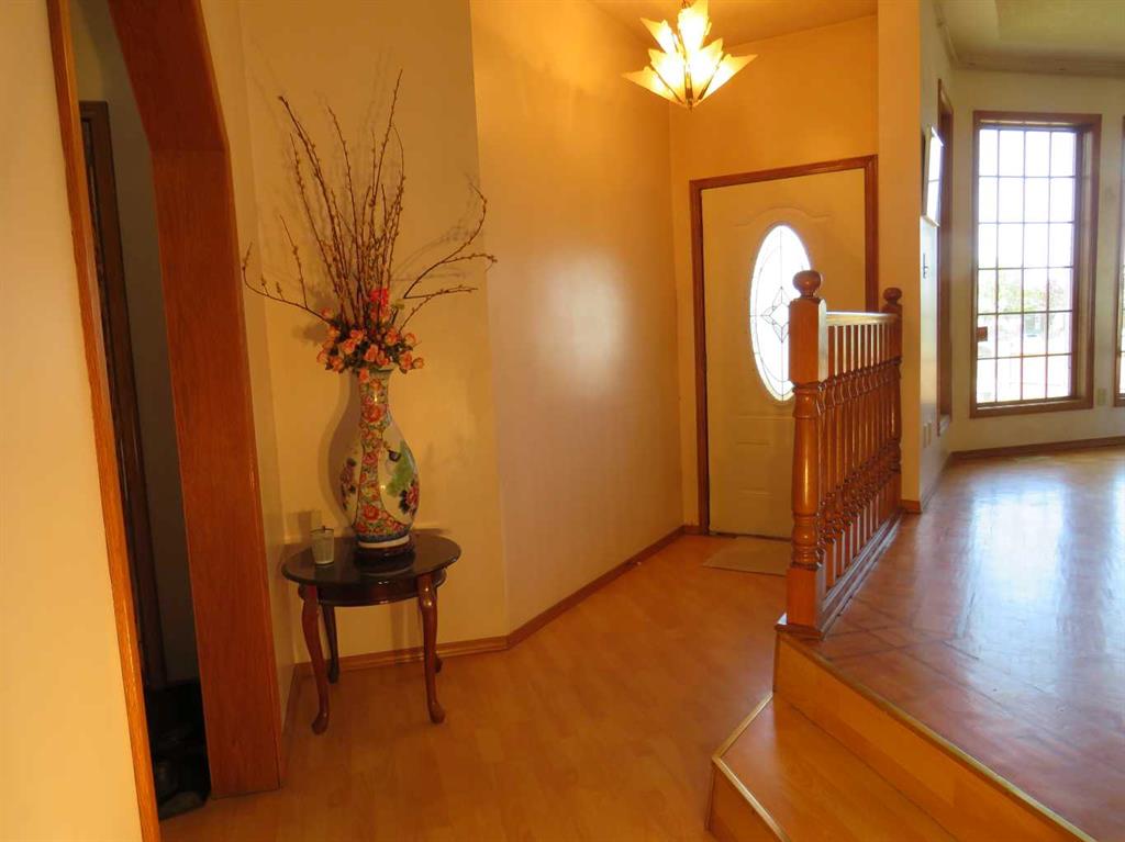Fifth View of 63 La Valencia Gardens NE, Monterey Park, Calgary, Alberta, T1Y 6P5
