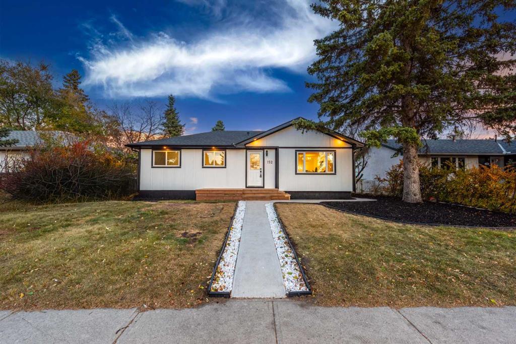 Third View of 152 Southampthon Drive SW, Southwood, Calgary, Alberta, T2W 0V1