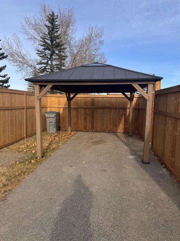 Fourth View of 230, 6220 17 Avenue SE, Red Carpet, Calgary, Alberta, T2a0w6