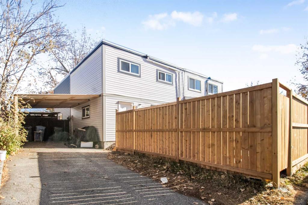 Third View of 7 Doverdale Mews SE, Dover, Calgary, Alberta, T2B 1V8