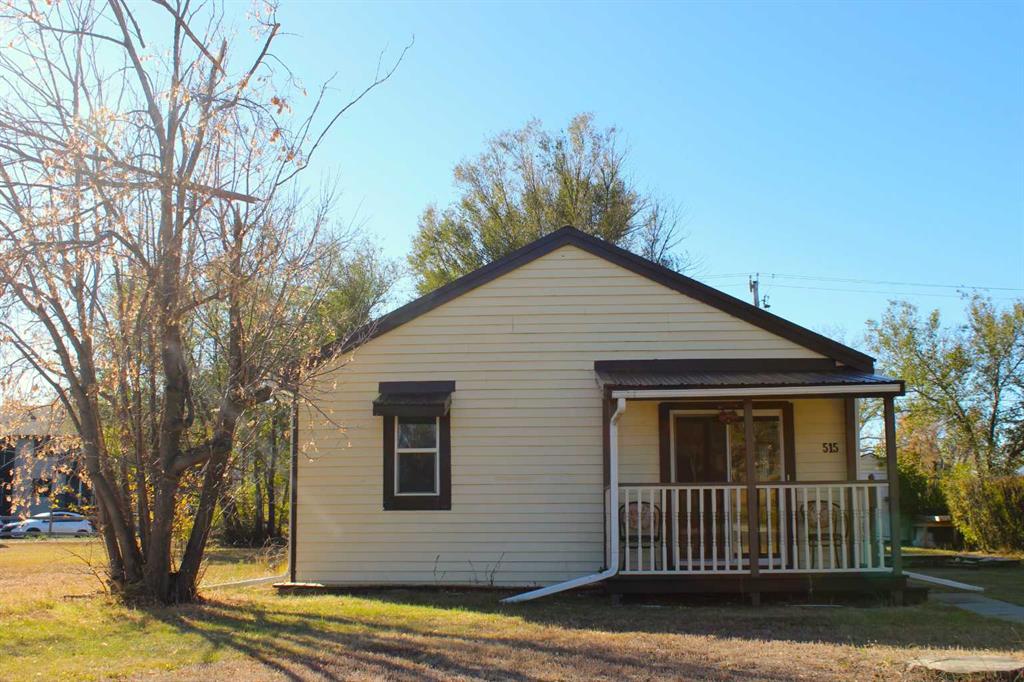 515 2 Avenue E, A2265705, Alberta,