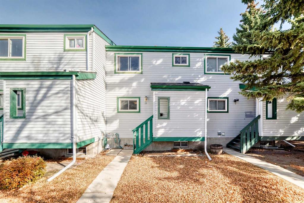 17, 131 Templehill Drive NE, A2265730, Alberta,