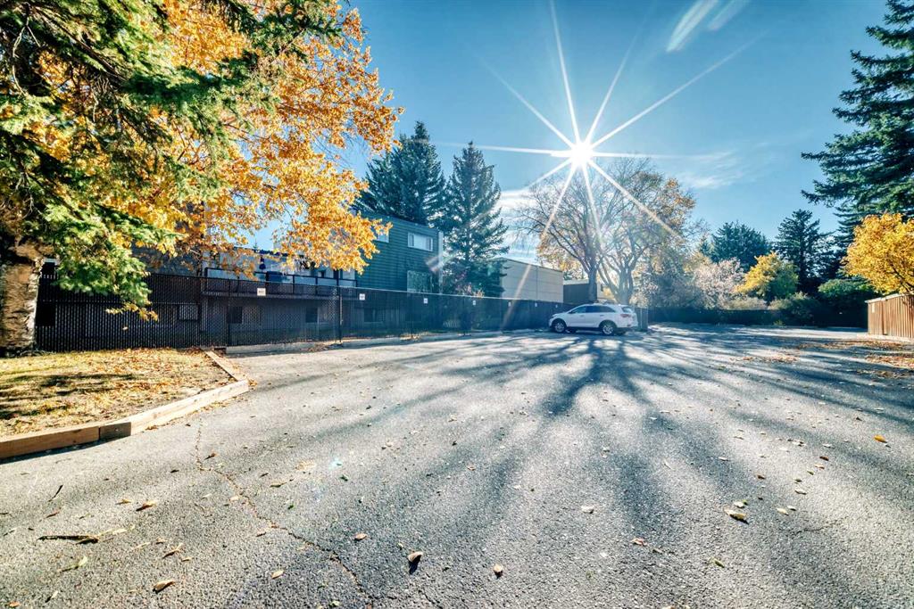 Second View of 210, 1001 68 Avenue SW, Kelvin Grove, Calgary, Alberta, T2V 4X1