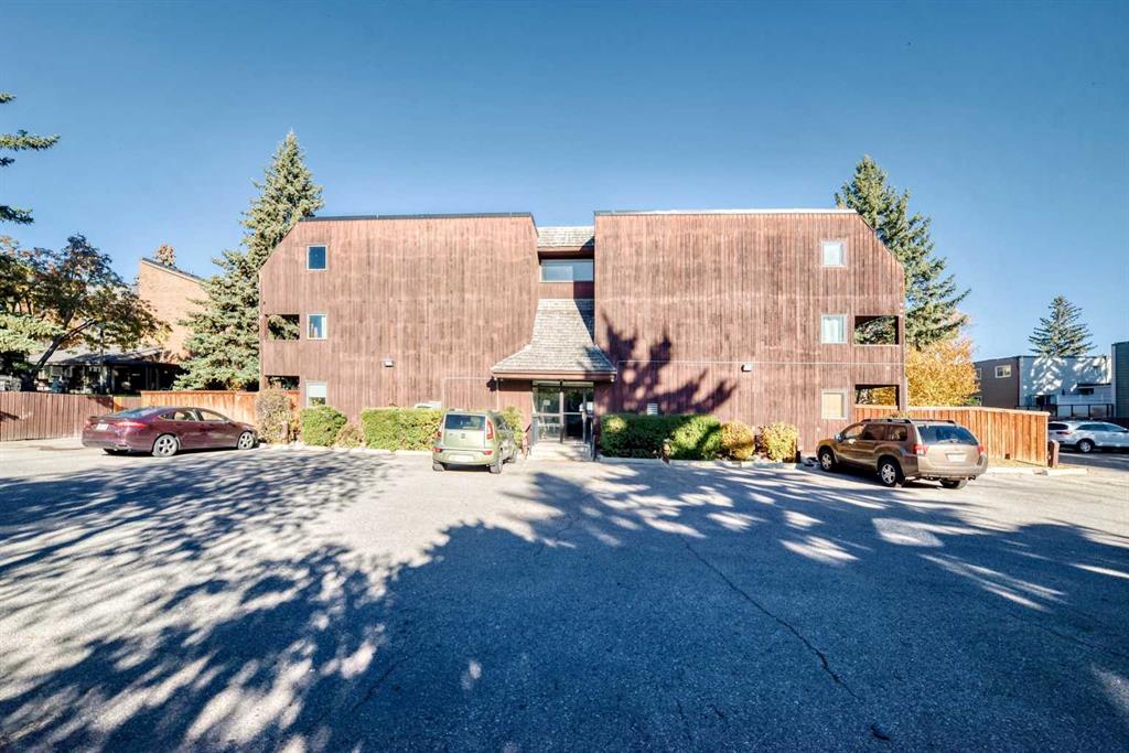 Third View of 210, 1001 68 Avenue SW, Kelvin Grove, Calgary, Alberta, T2V 4X1