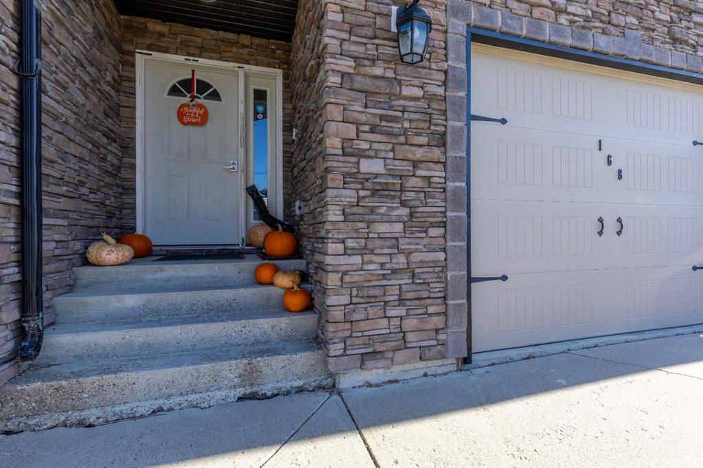 Third View of 168 3 Street W, NONE, Cardston, Alberta, T0K 0K0