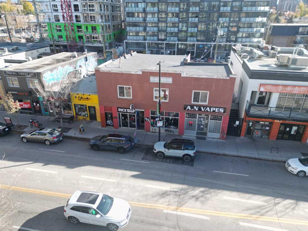 328 10 Street NW, A2265757, Alberta,