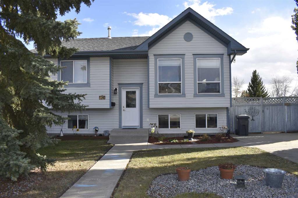 Third View of 4923 55 Street , NONE, Alix, Alberta, T0C 0B0