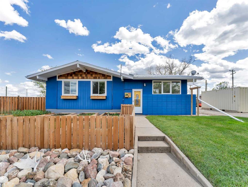 436 3 Street W, A2265779, Alberta,